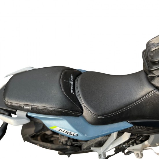 Bajaj Pulsar N160/P150/F250 Split New Pattern Leather Finish Seat Cover (Black)