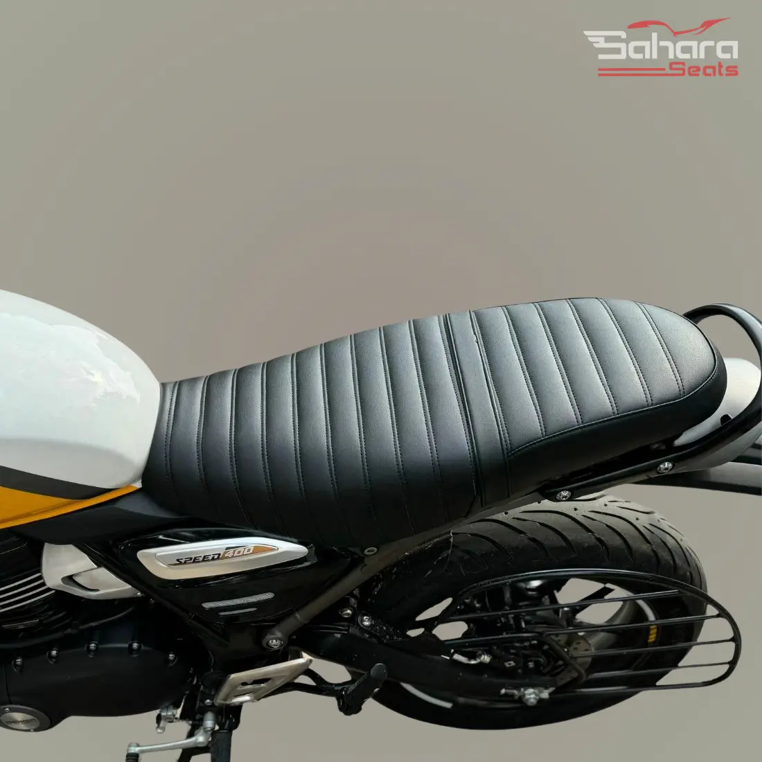 Triumph Speed 400T4 MY25 Comfortable Touring Brat Seat