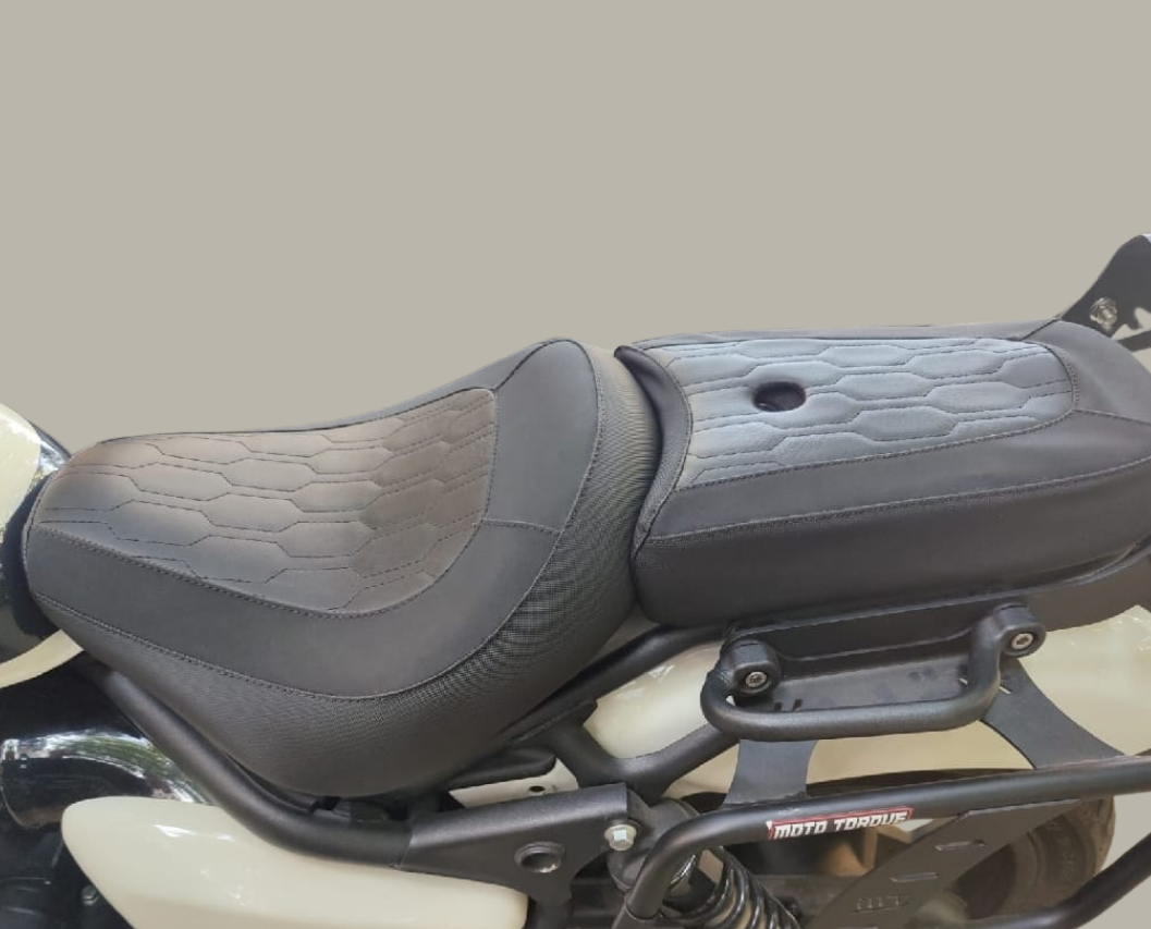 ShotGun 650 With Pillion Cover Shotgun 650 Comfort Rider Hexa Seat