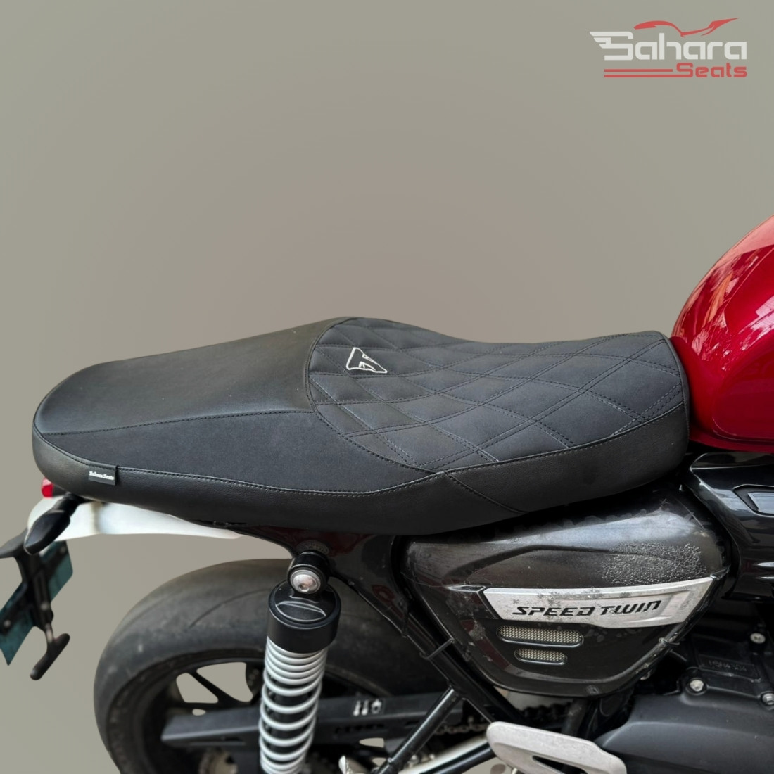 Untitled Design 2025 12 12T123503.420 Triumph Speed Twin 1200 NightForge MonoCraft Seat