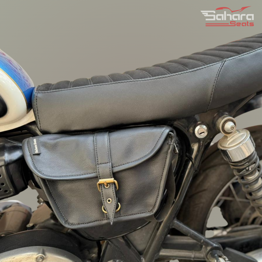 Triumph Bonneville Premium Leather Side Panel Bag (3)