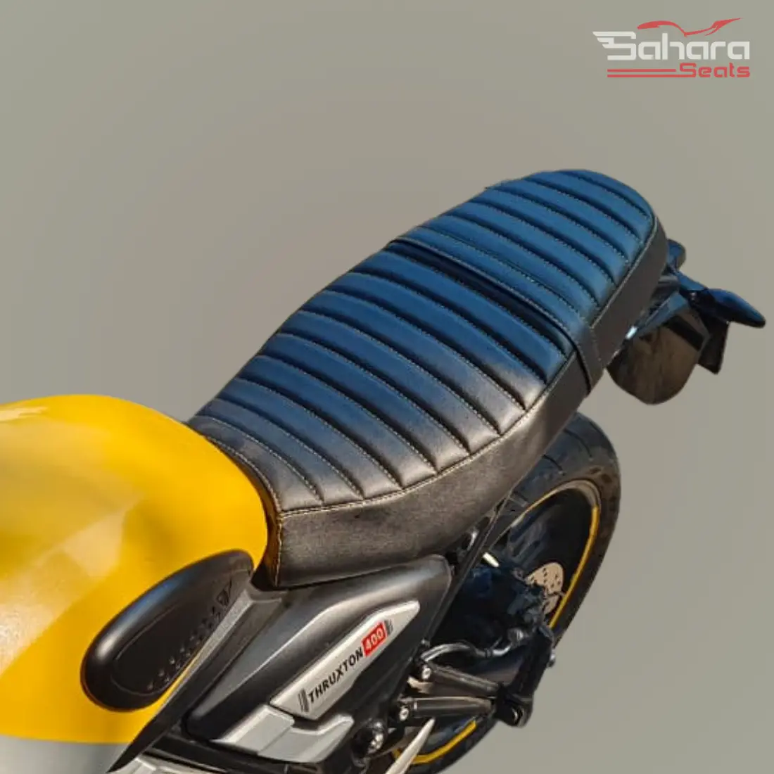 Triumph Thruxton 400 Premium Ribbed Seat Cover (6)