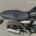 Triumph Speed 400 / T4 Signature Saddle – Sleek Design & Long Ride Comfort