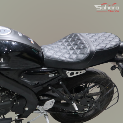 Yamaha XSR155 King & Queen Seat Royal Edition Design